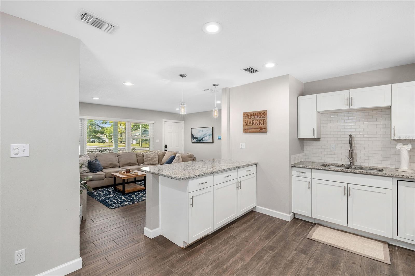 4105 W FAIR OAKS AVE, TAMPA, FL, 33611