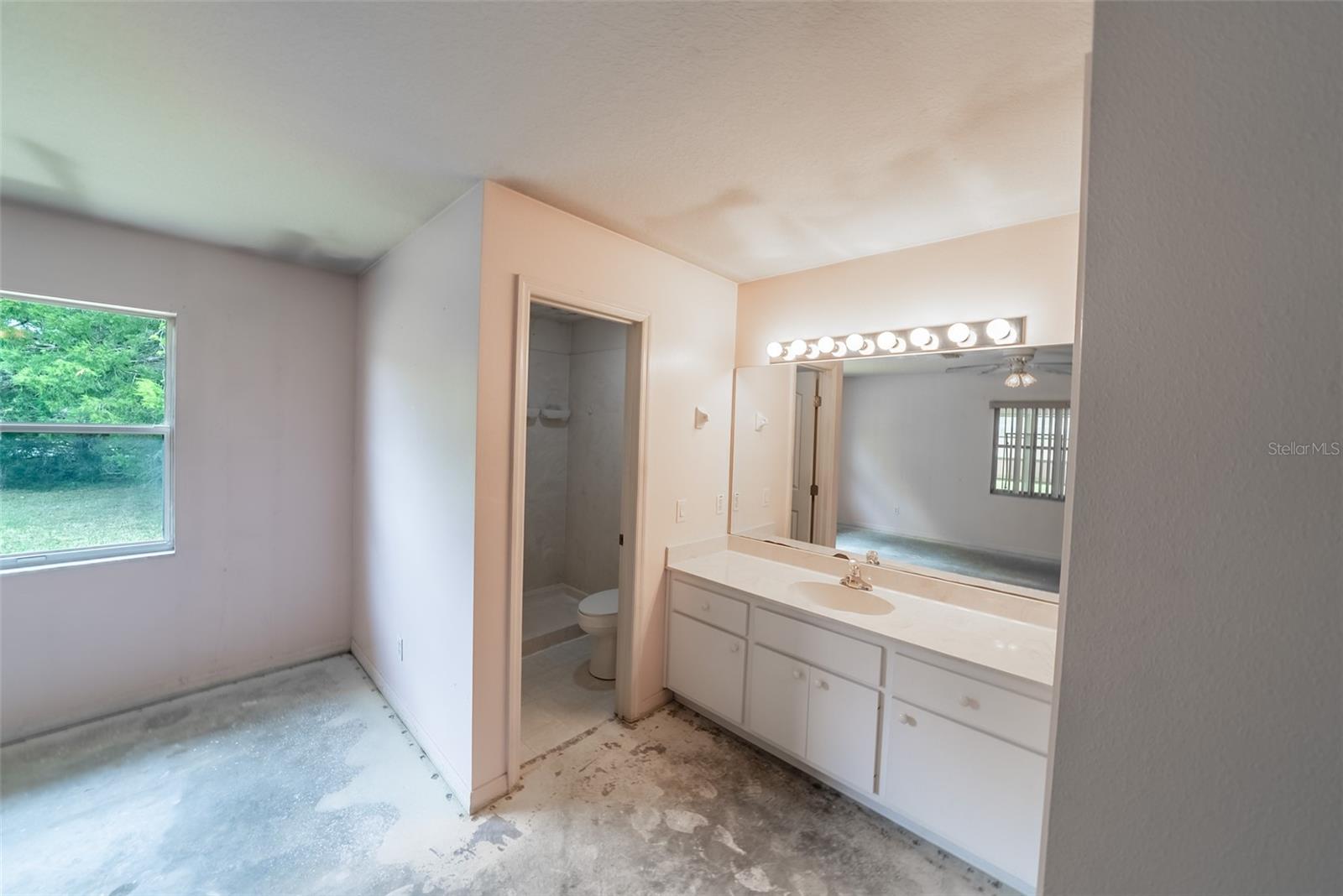 327 SE 62ND TER, OCALA, FL, 34472