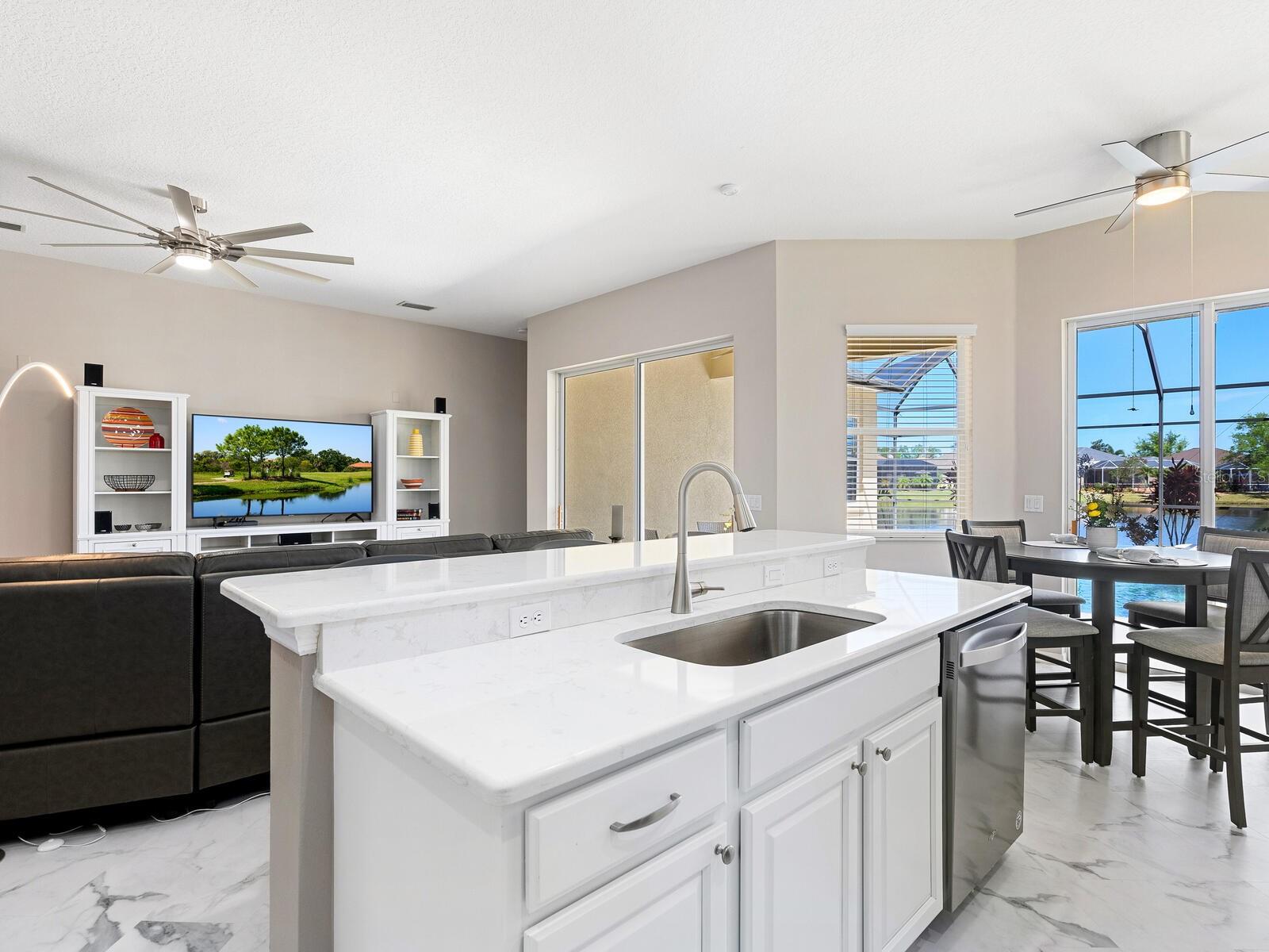 15310 BLUE FISH CIR, LAKEWOOD RANCH, FL, 34202
