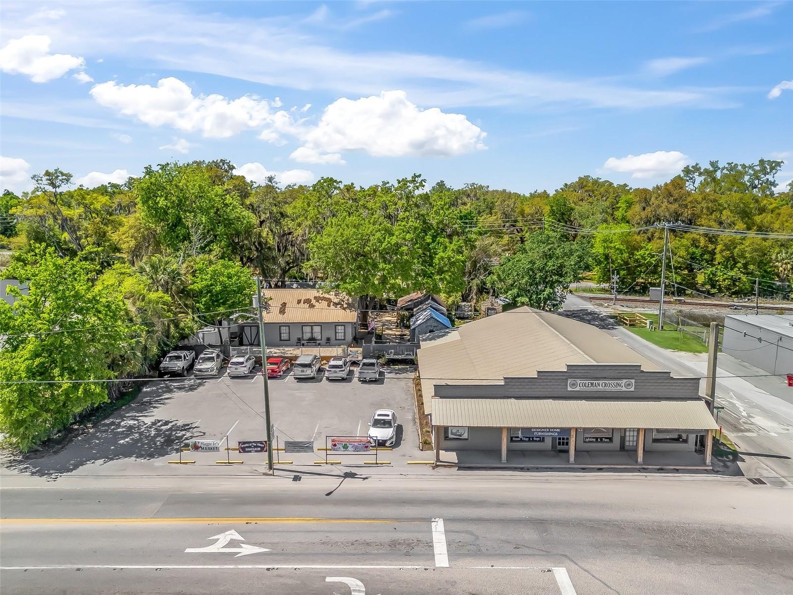 100 S COMMERCIAL ST, COLEMAN, FL, 33521