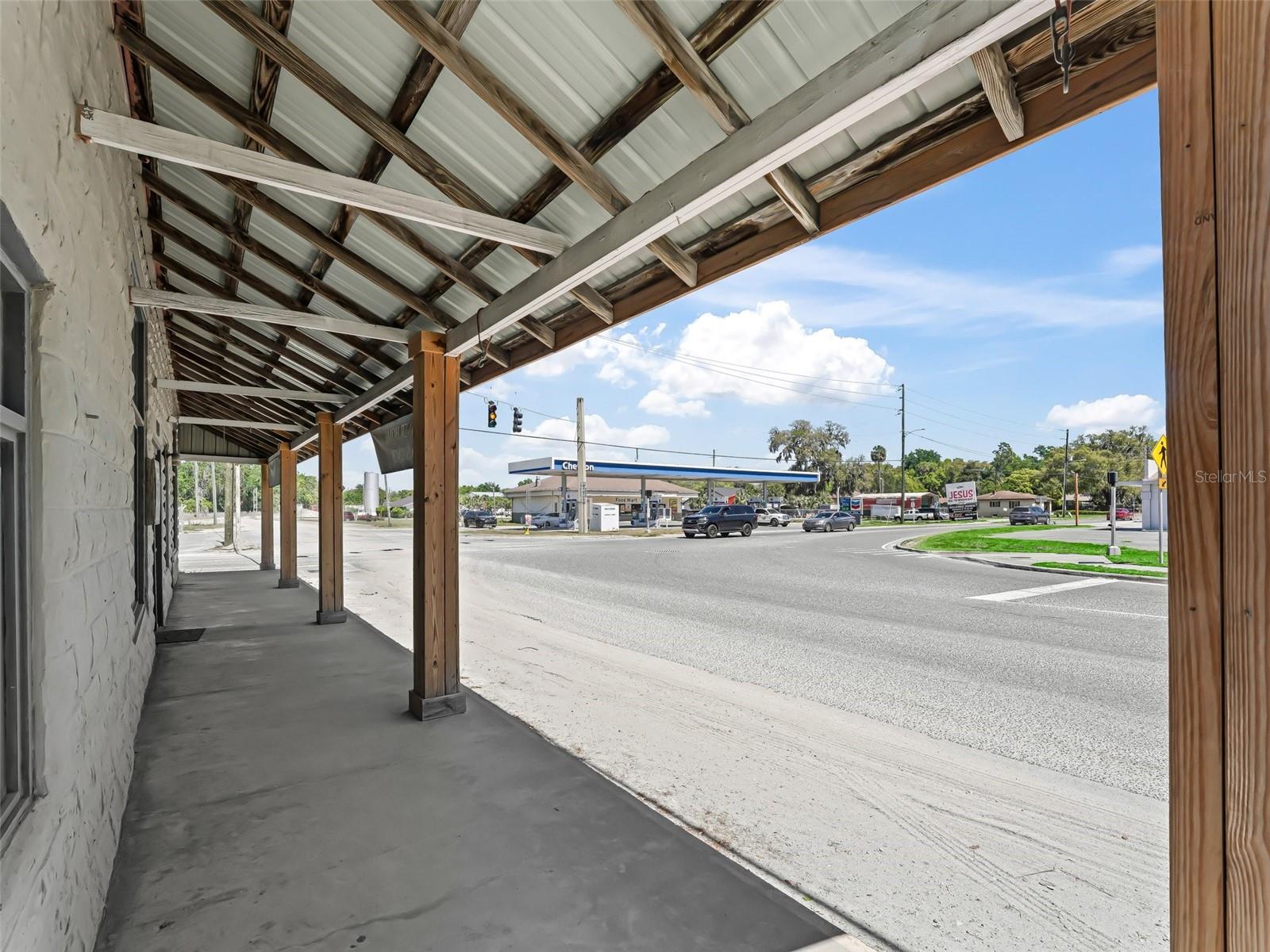 100 S COMMERCIAL ST, COLEMAN, FL, 33521