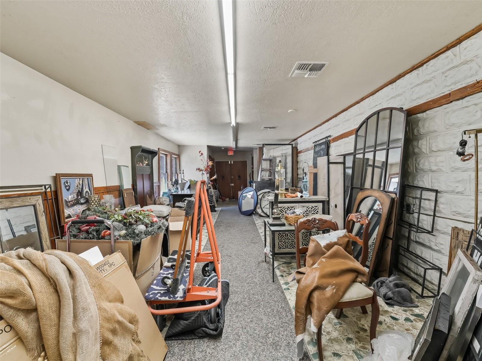 100 S COMMERCIAL ST, COLEMAN, FL, 33521