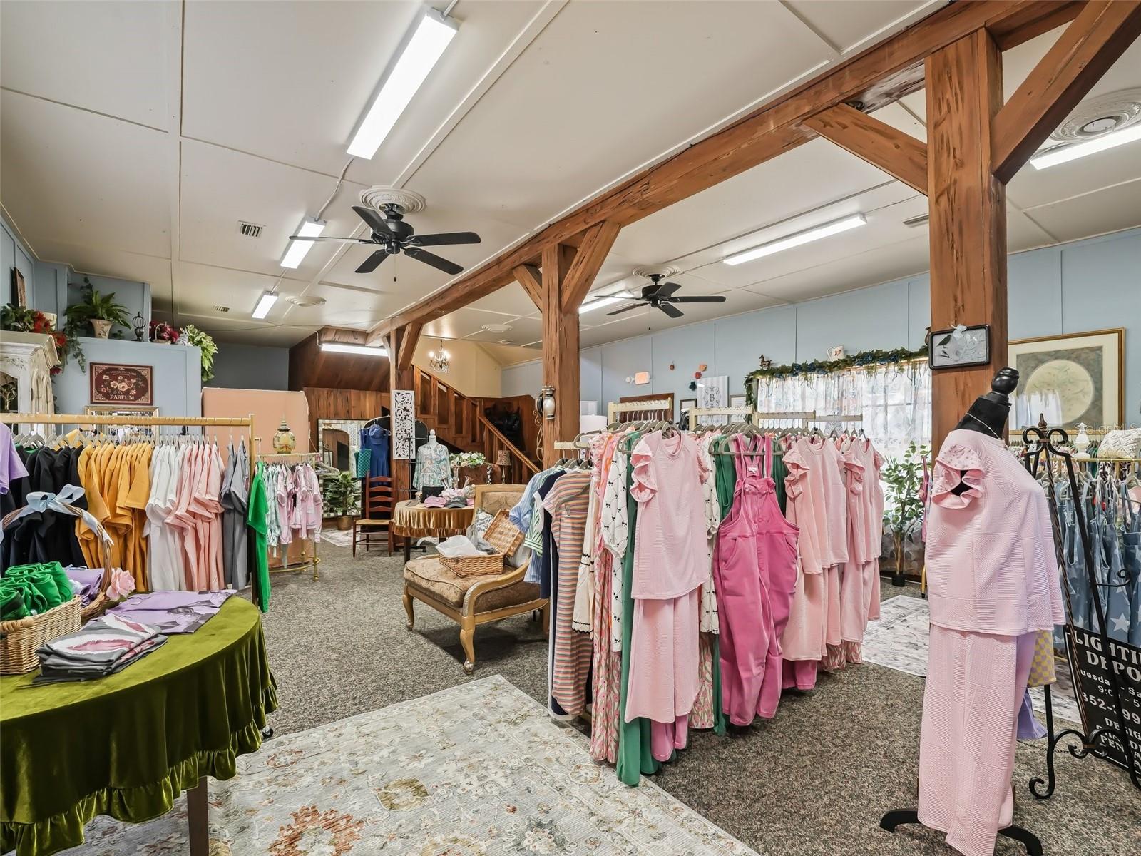 100 S COMMERCIAL ST, COLEMAN, FL, 33521