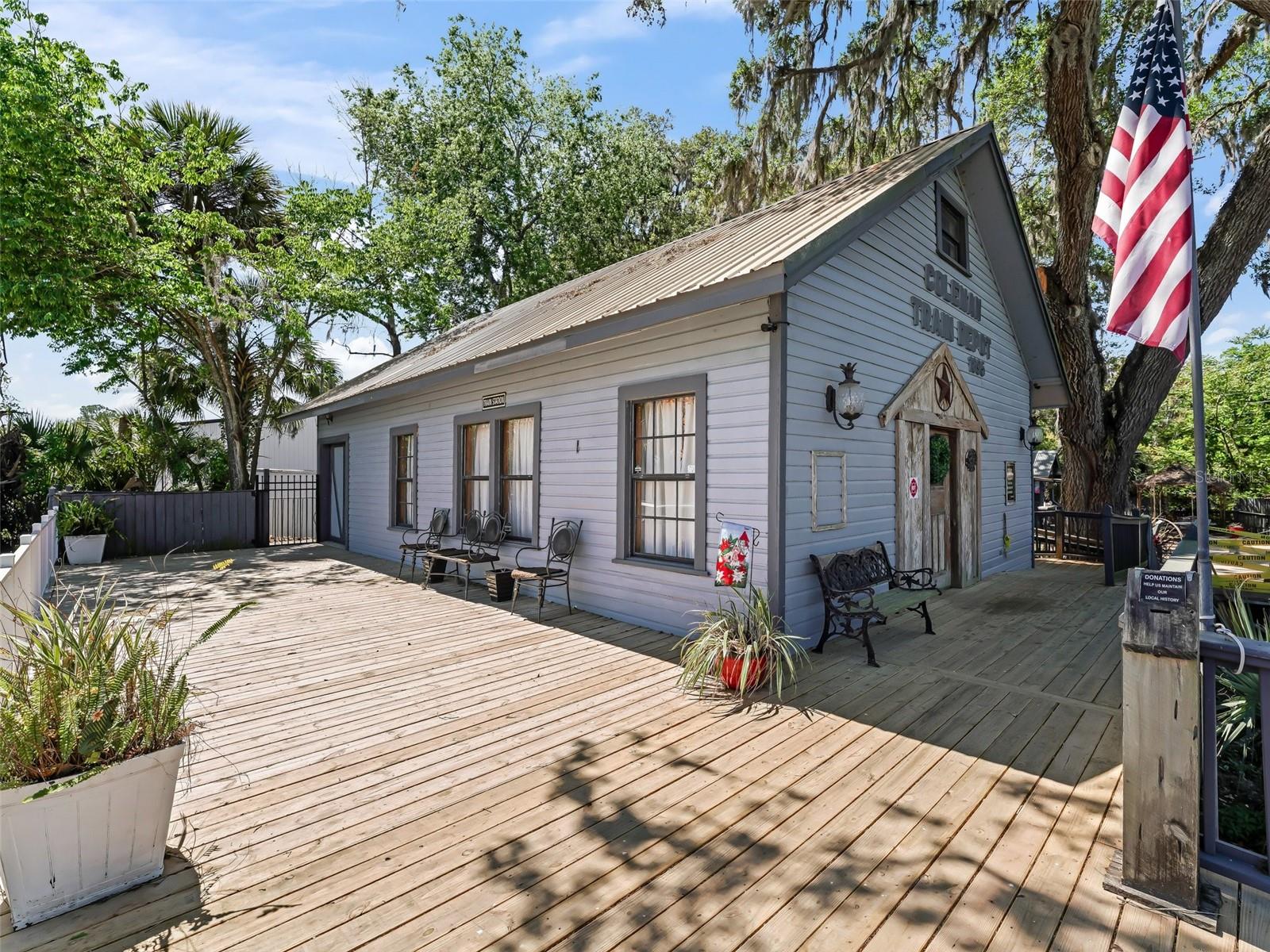 100 S COMMERCIAL ST, COLEMAN, FL, 33521