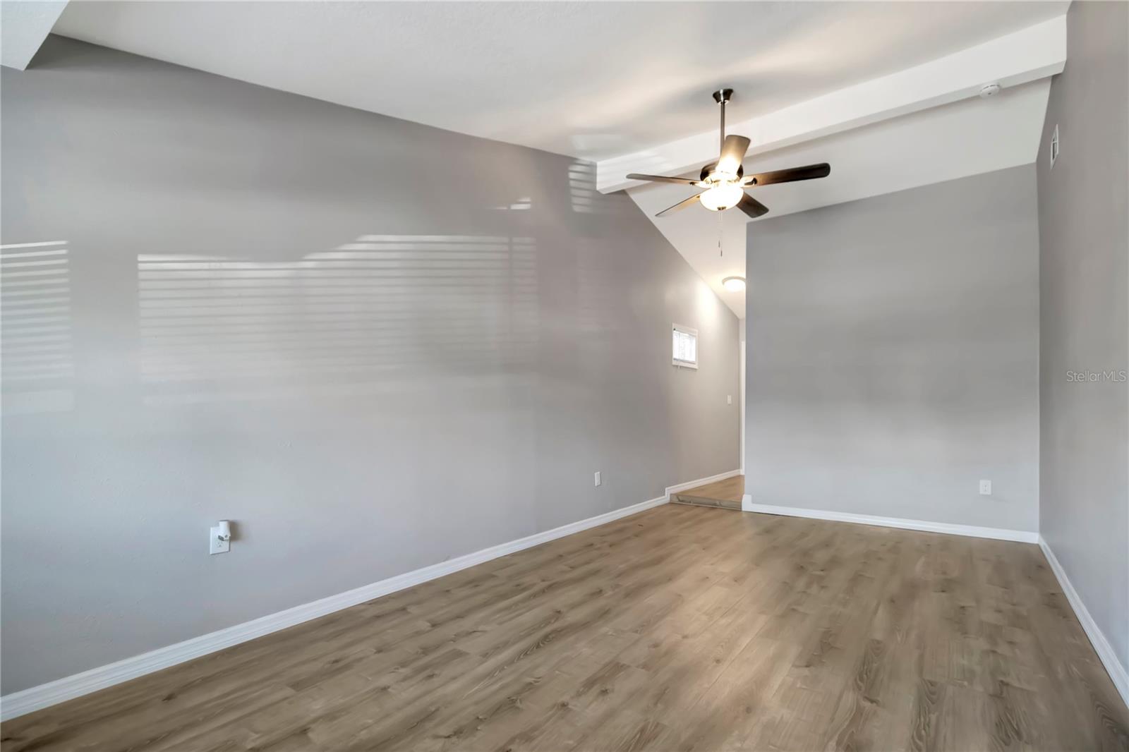 7101 KINGSTON DR, TAMPA, FL, 33619