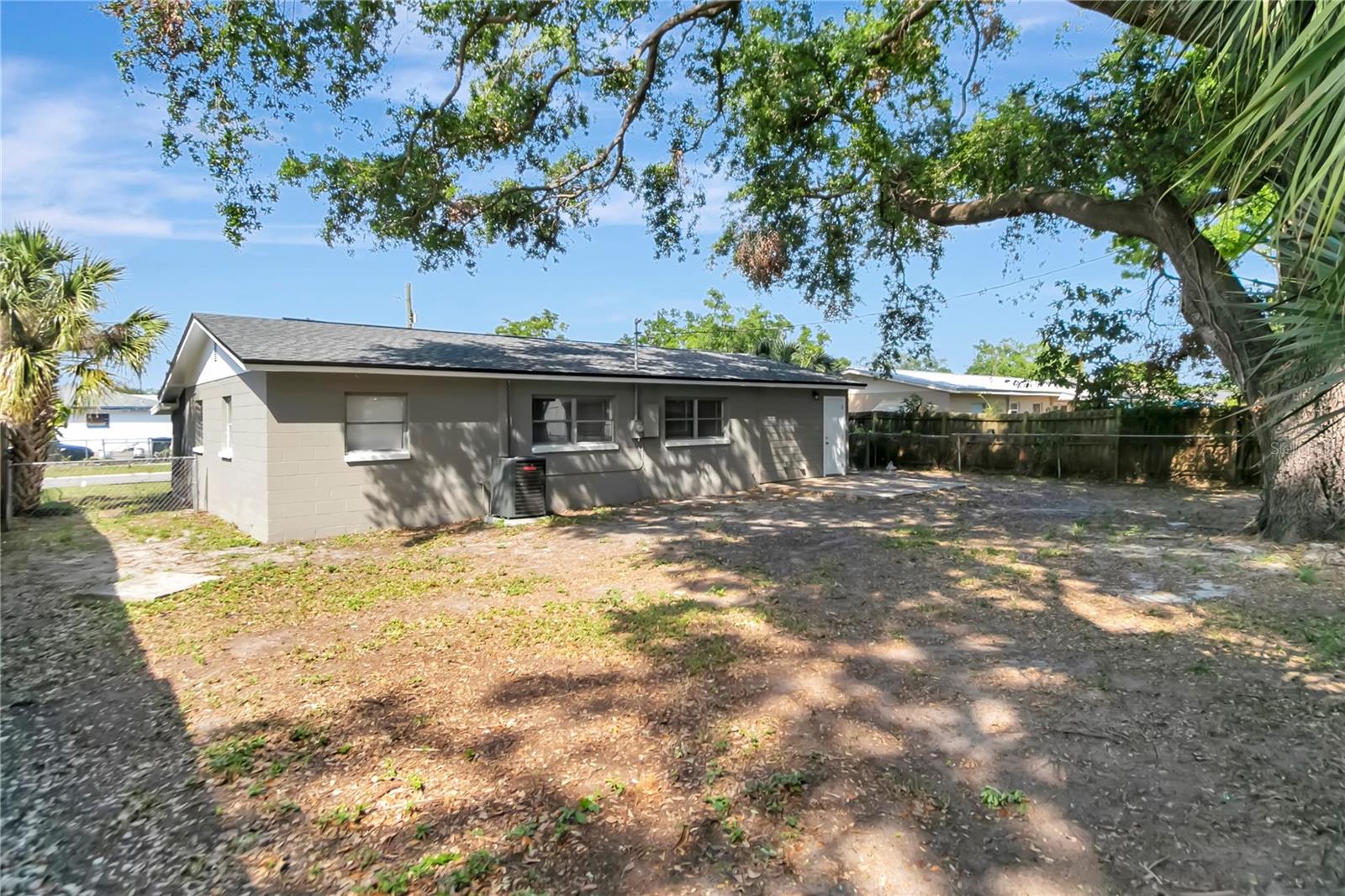 7101 KINGSTON DR, TAMPA, FL, 33619