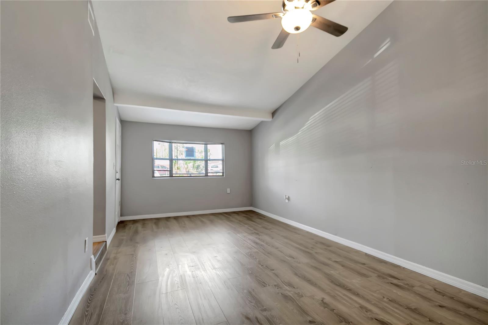 7101 KINGSTON DR, TAMPA, FL, 33619