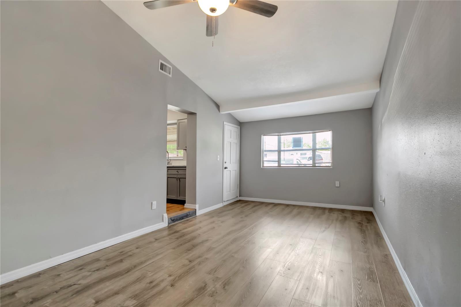 7101 KINGSTON DR, TAMPA, FL, 33619
