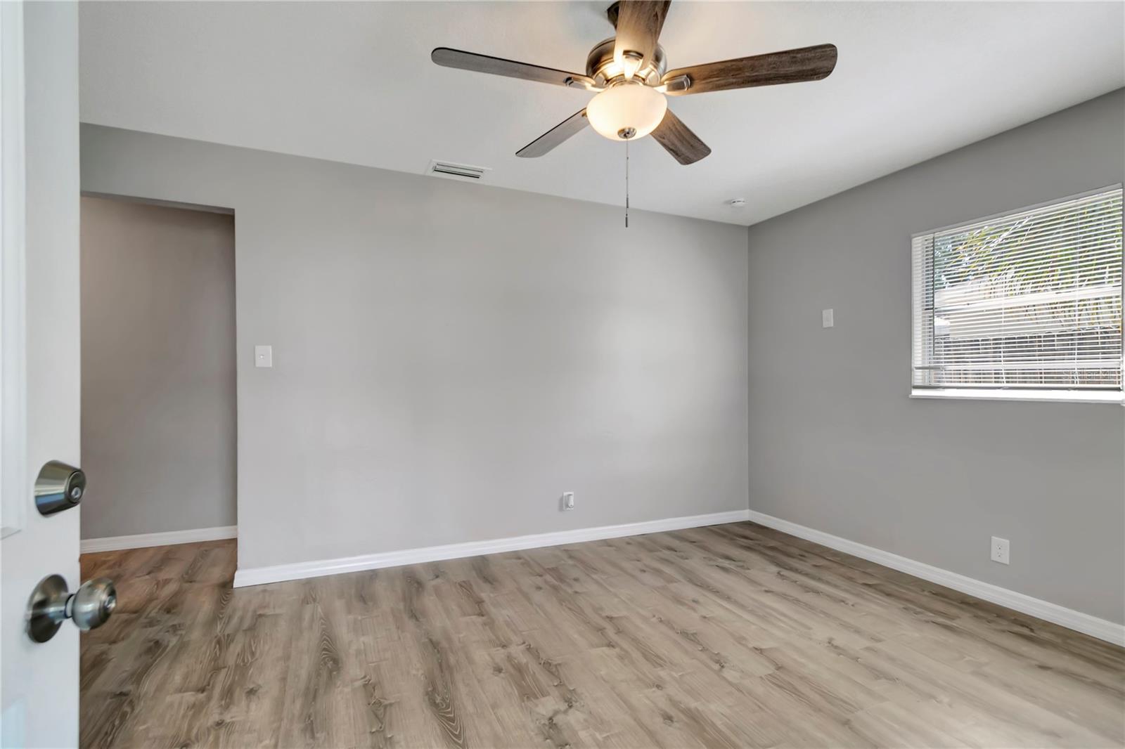7101 KINGSTON DR, TAMPA, FL, 33619
