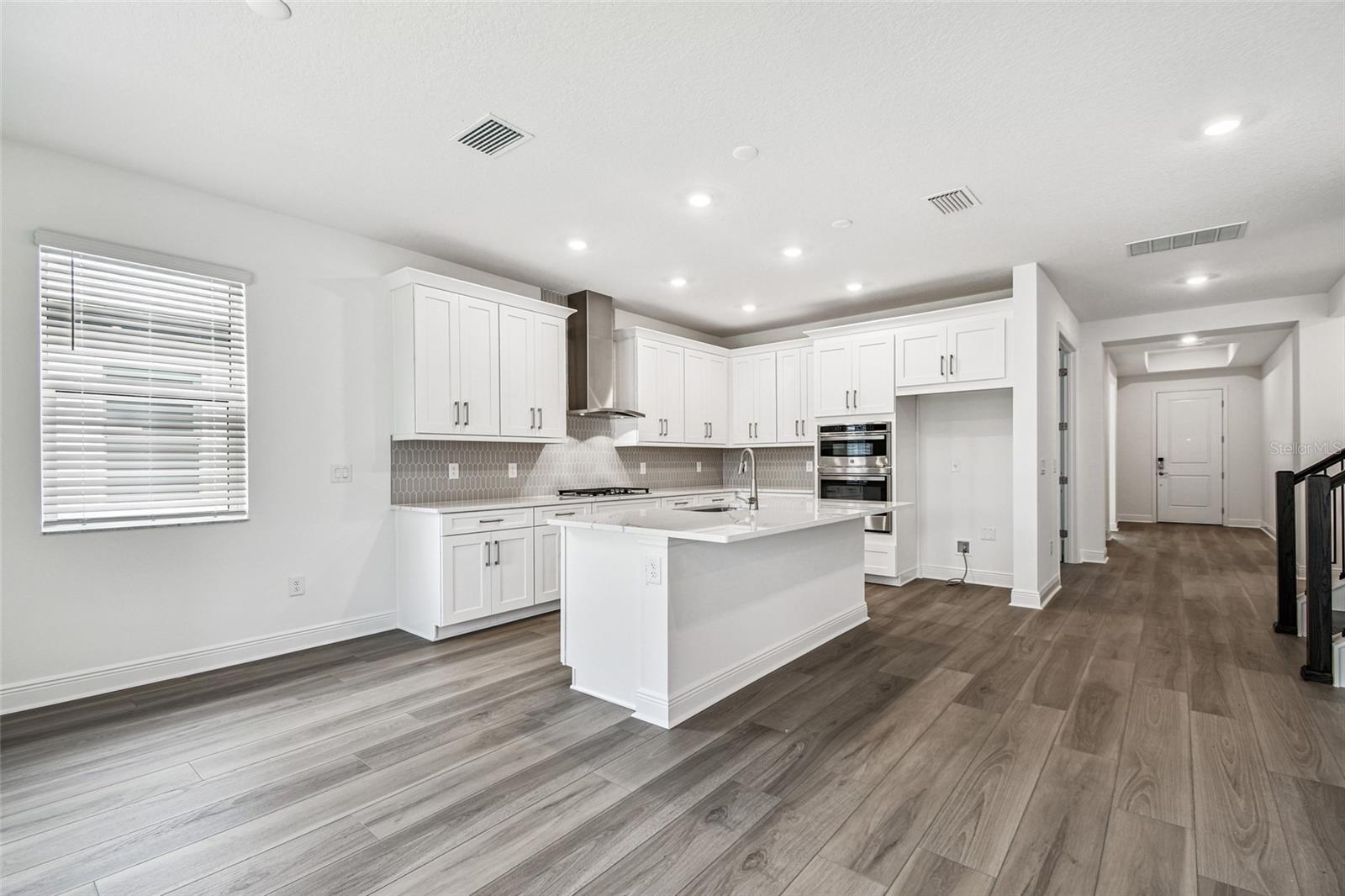 17236 SAVORY MIST CIR, LAKEWOOD RANCH, FL, 34211