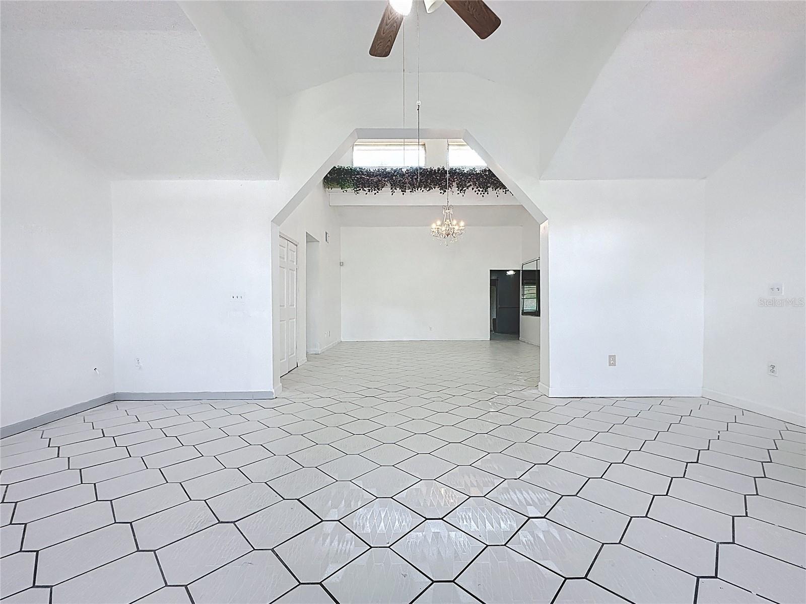 151 TULPAN DR, KISSIMMEE, FL, 34743