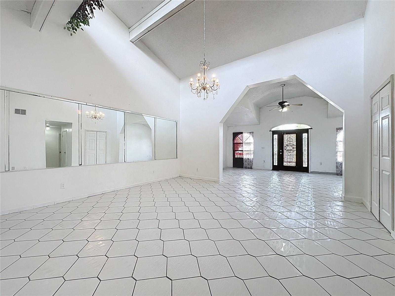 151 TULPAN DR, KISSIMMEE, FL, 34743