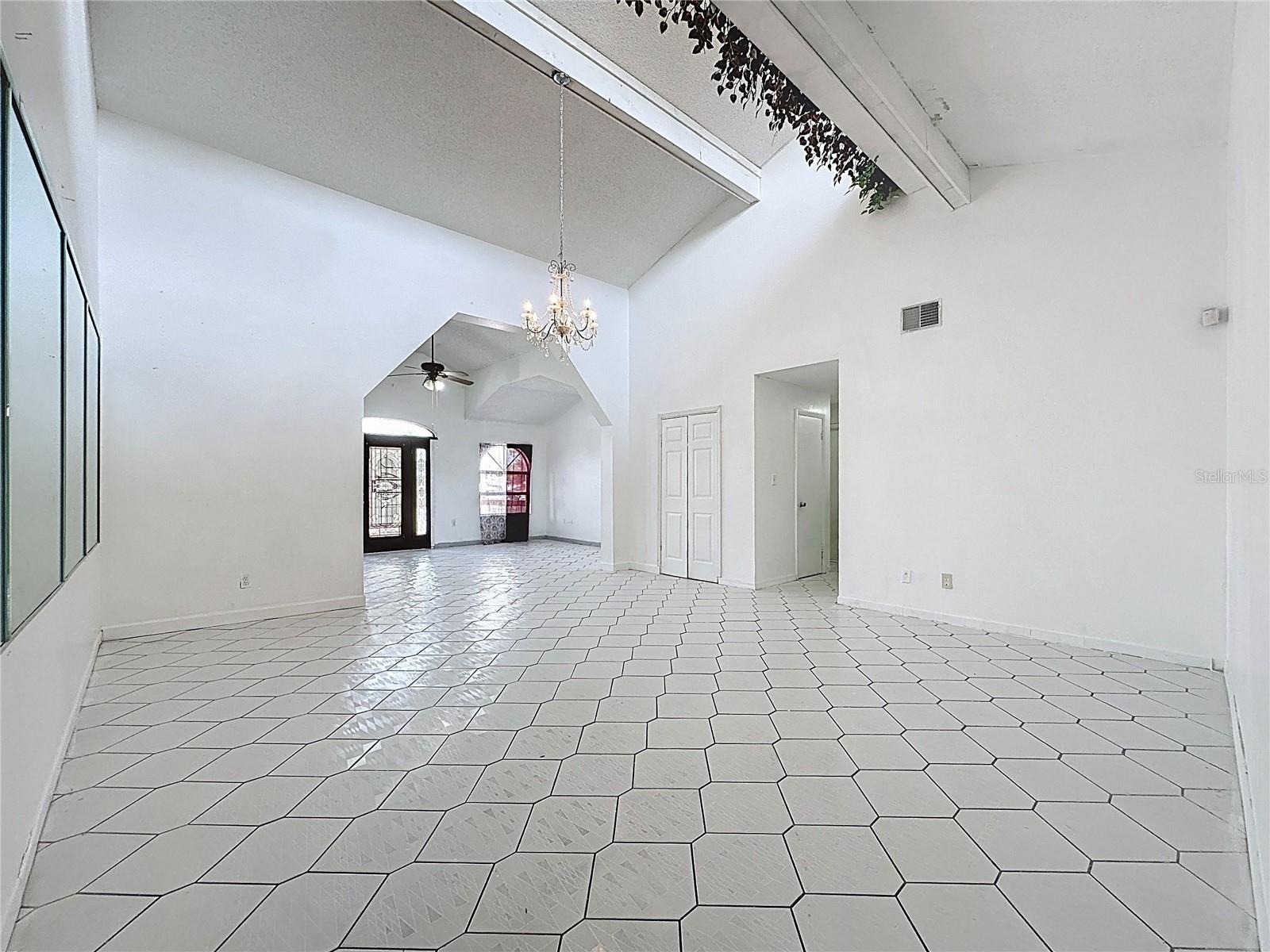 151 TULPAN DR, KISSIMMEE, FL, 34743
