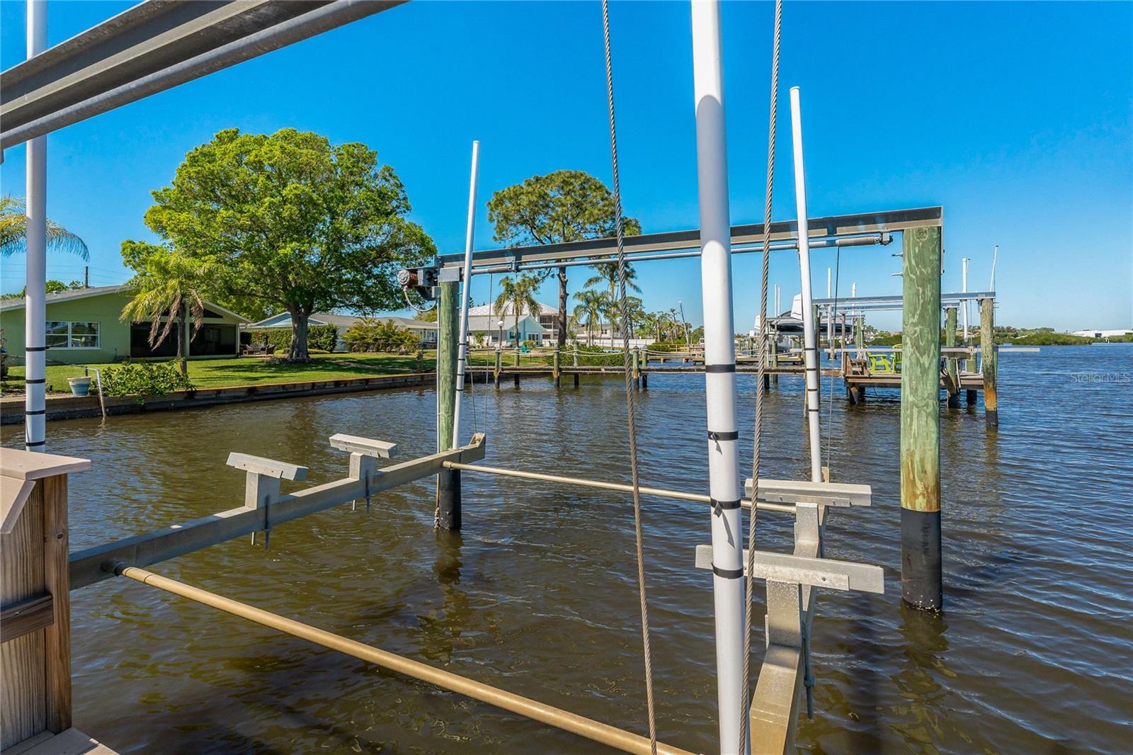714 BAYSHORE DR, TARPON SPRINGS, FL, 34689