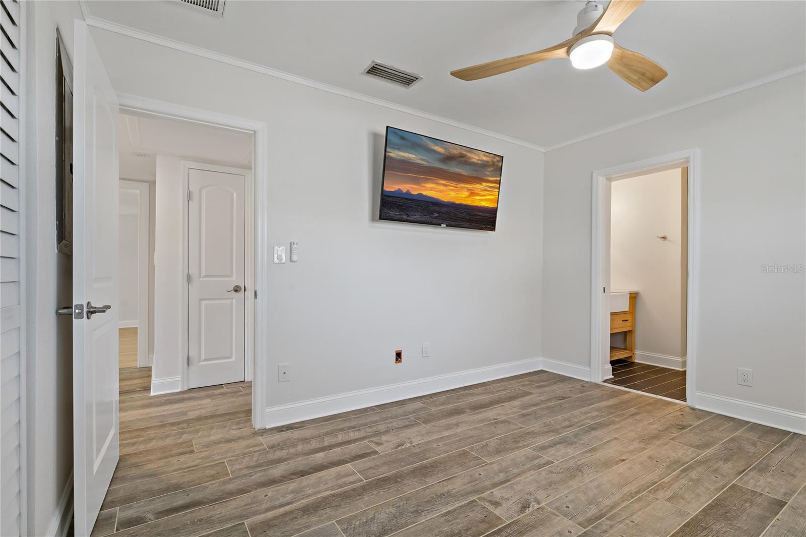714 BAYSHORE DR, TARPON SPRINGS, FL, 34689
