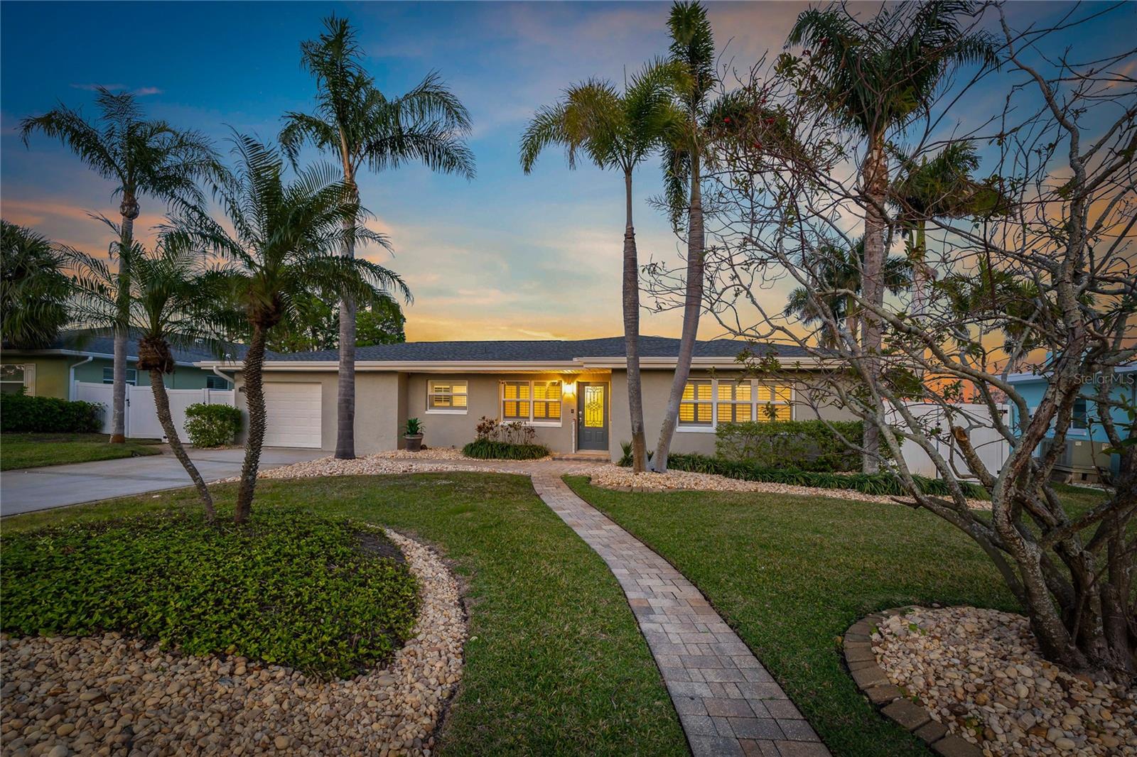 714 BAYSHORE DR, TARPON SPRINGS, FL, 34689