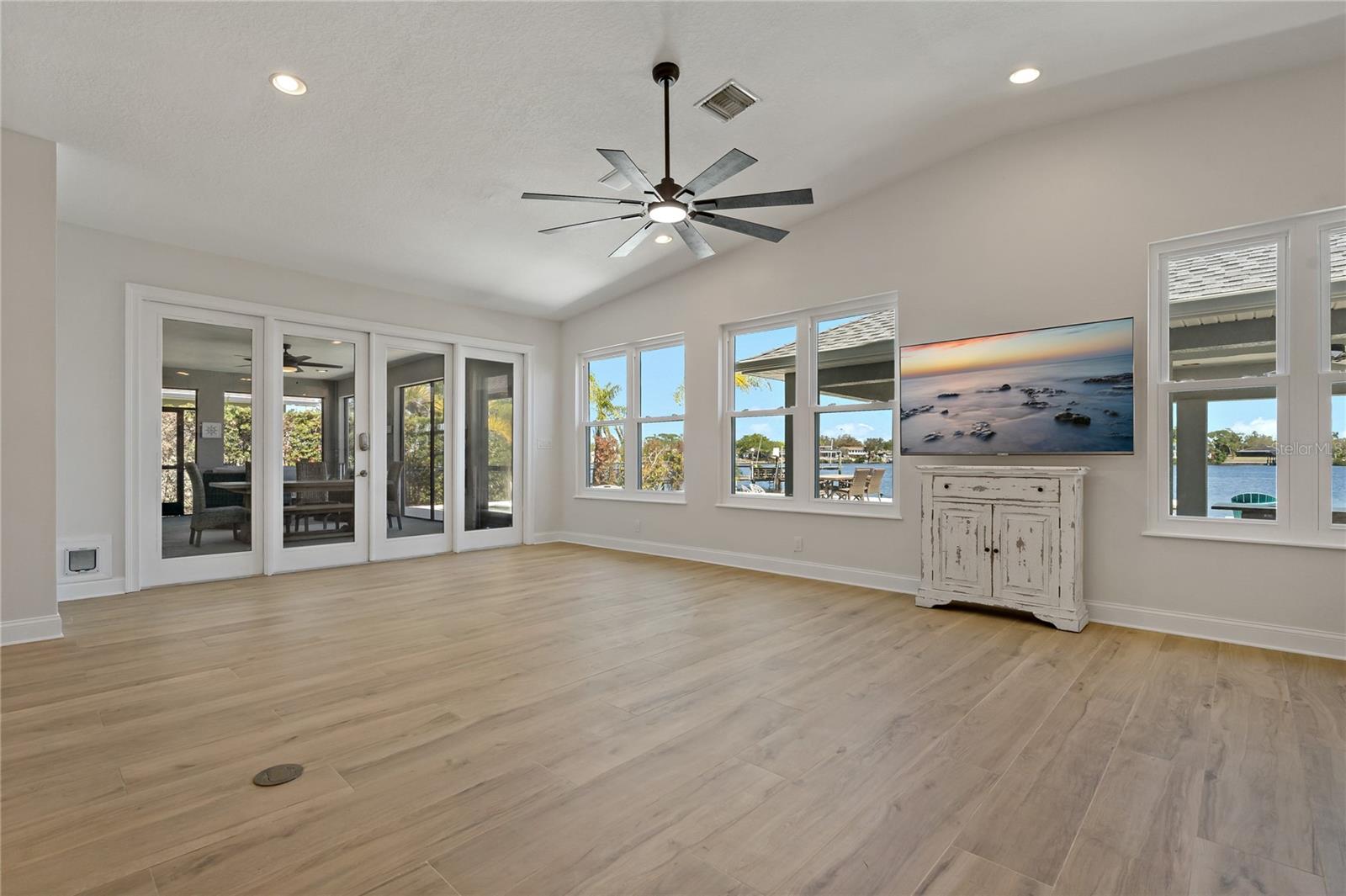 714 BAYSHORE DR, TARPON SPRINGS, FL, 34689