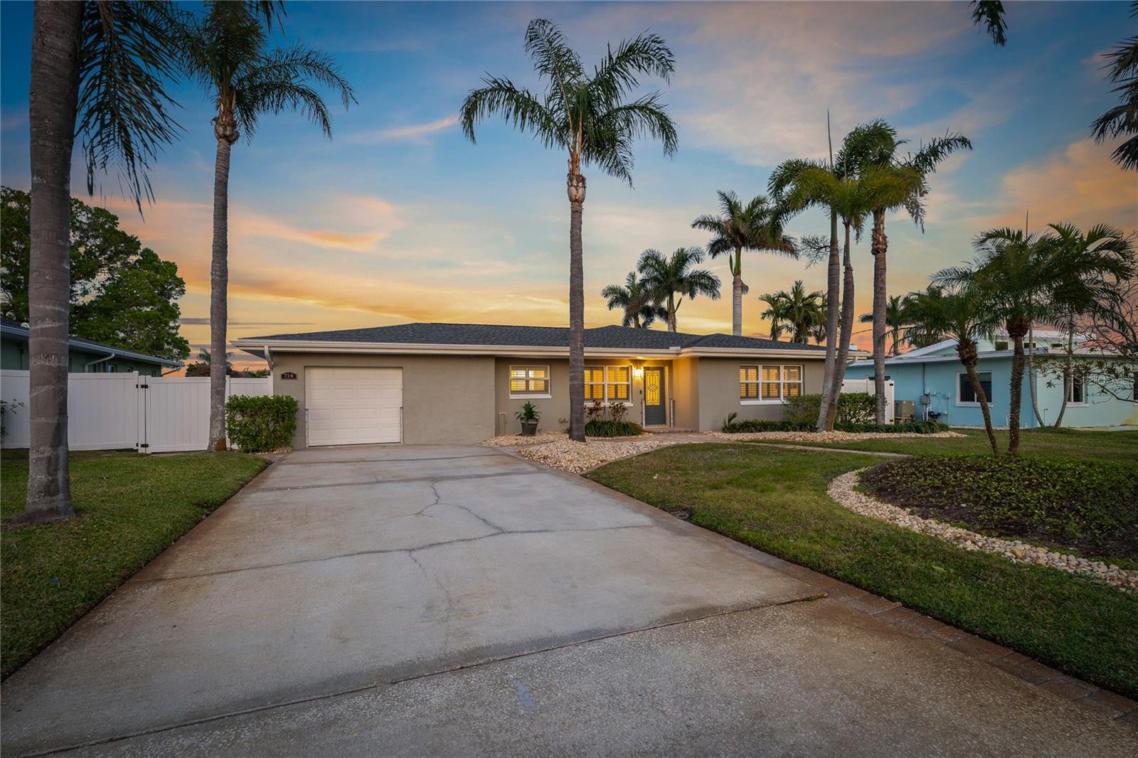 714 BAYSHORE DR, TARPON SPRINGS, FL, 34689