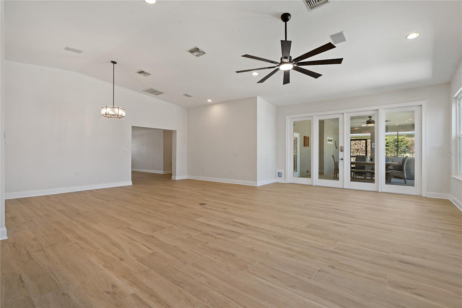 714 BAYSHORE DR, TARPON SPRINGS, FL, 34689