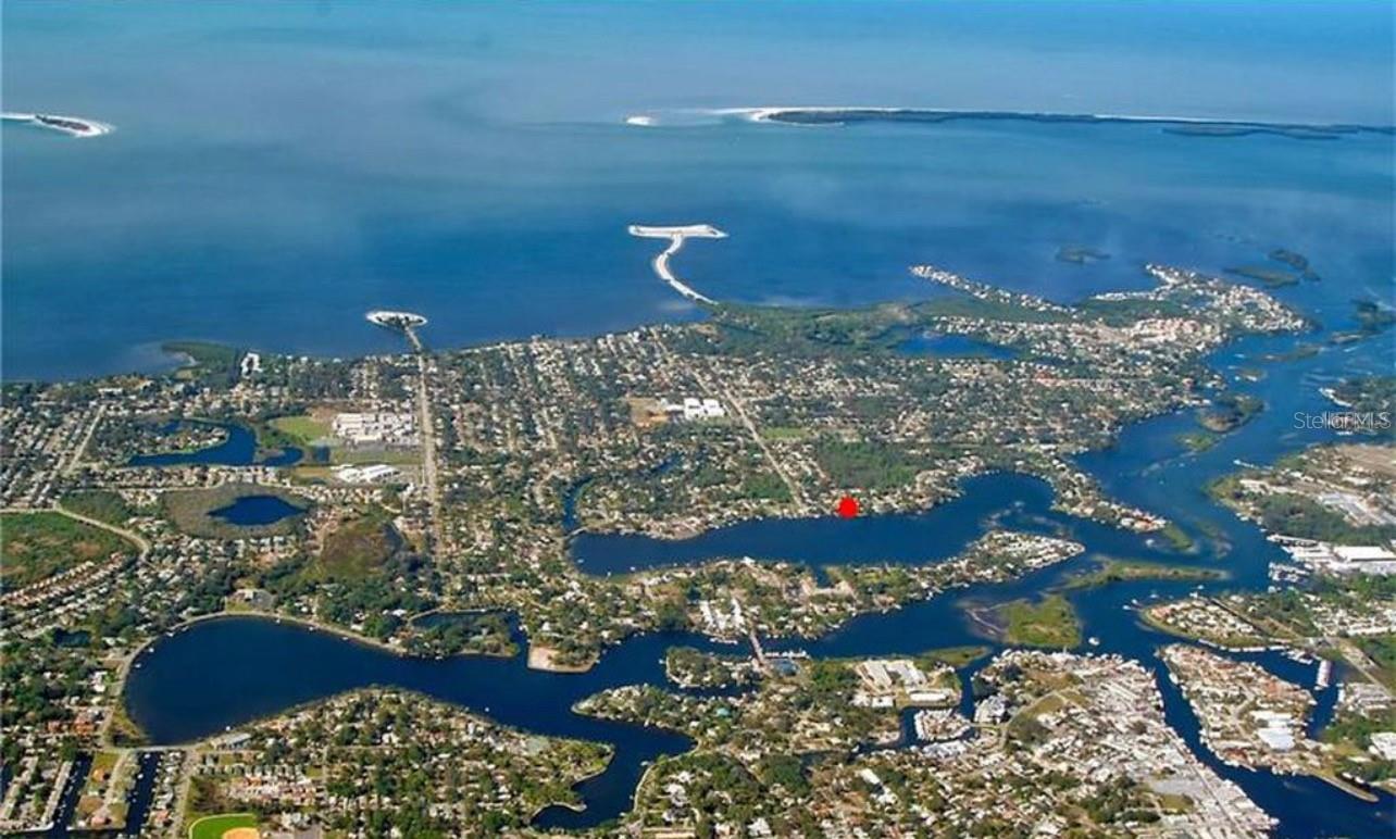714 BAYSHORE DR, TARPON SPRINGS, FL, 34689