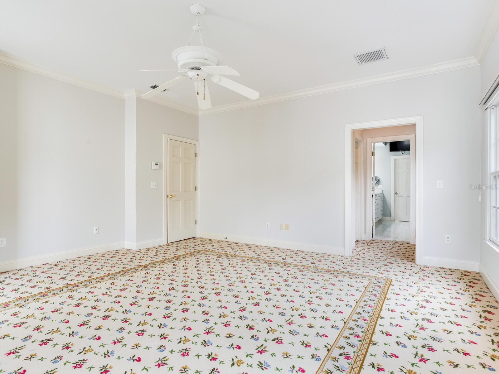 2927 W BAYSHORE CT, TAMPA, FL, 33611