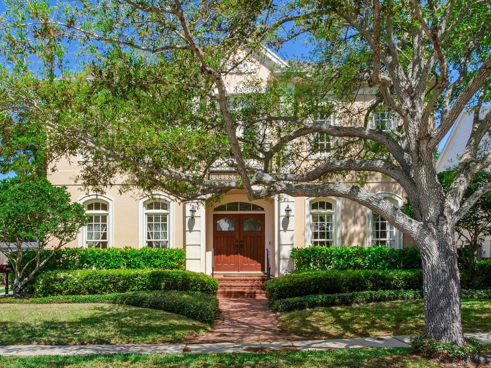 2927 W BAYSHORE CT, TAMPA, FL, 33611