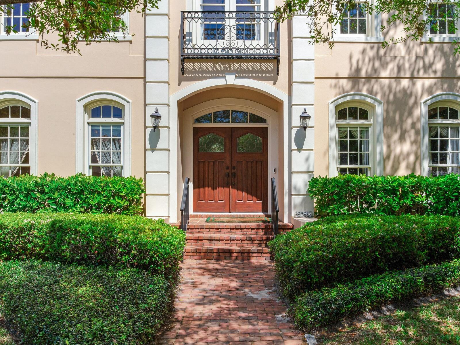 2927 W BAYSHORE CT, TAMPA, FL, 33611
