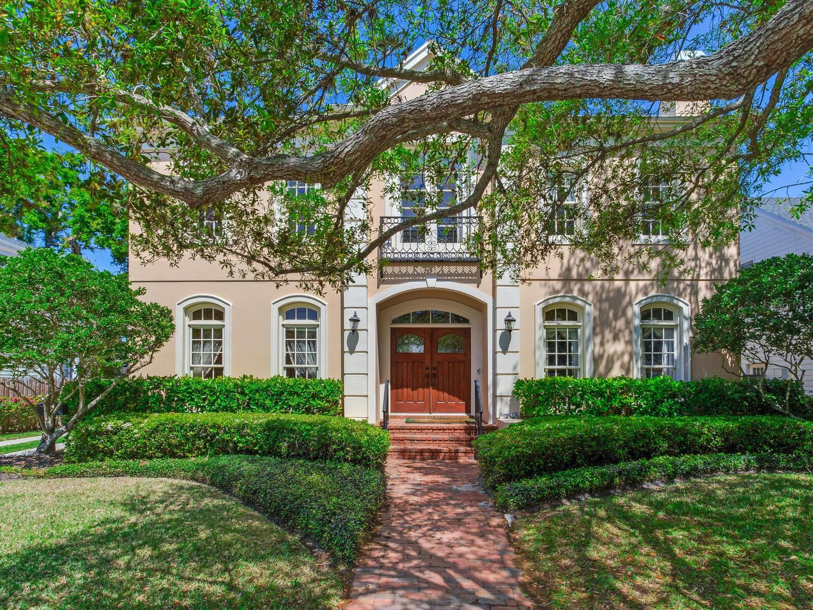 2927 W BAYSHORE CT, TAMPA, FL, 33611