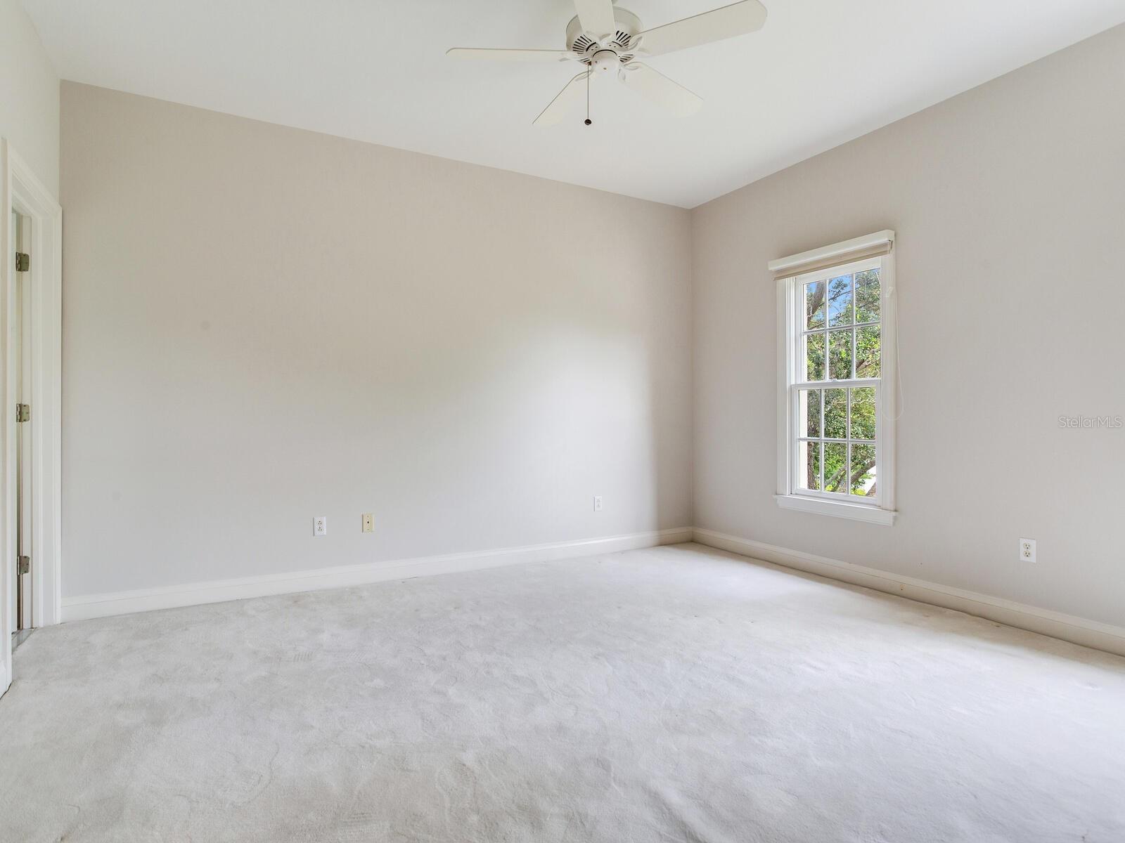 2927 W BAYSHORE CT, TAMPA, FL, 33611