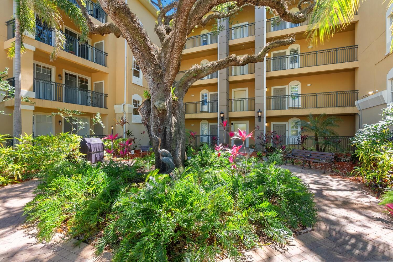 1268 11TH ST #2402, SARASOTA, FL, 34236