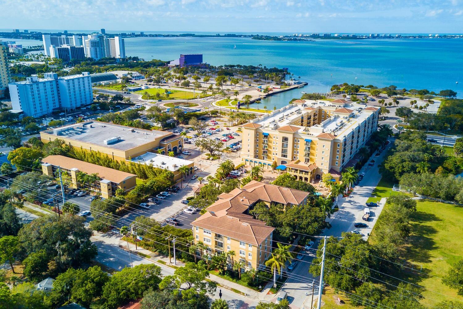 1268 11TH ST #2402, SARASOTA, FL, 34236
