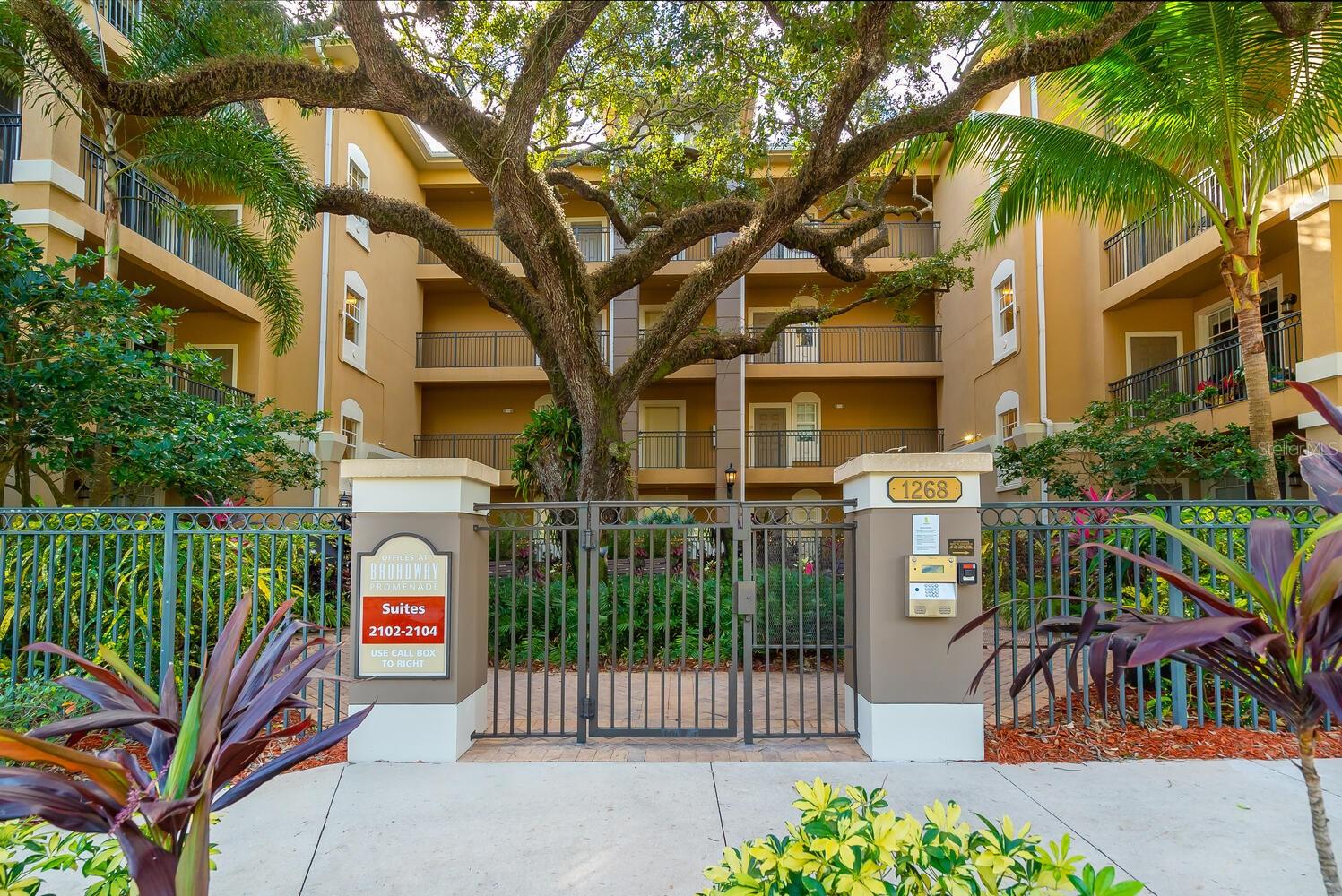 1268 11TH ST #2402, SARASOTA, FL, 34236