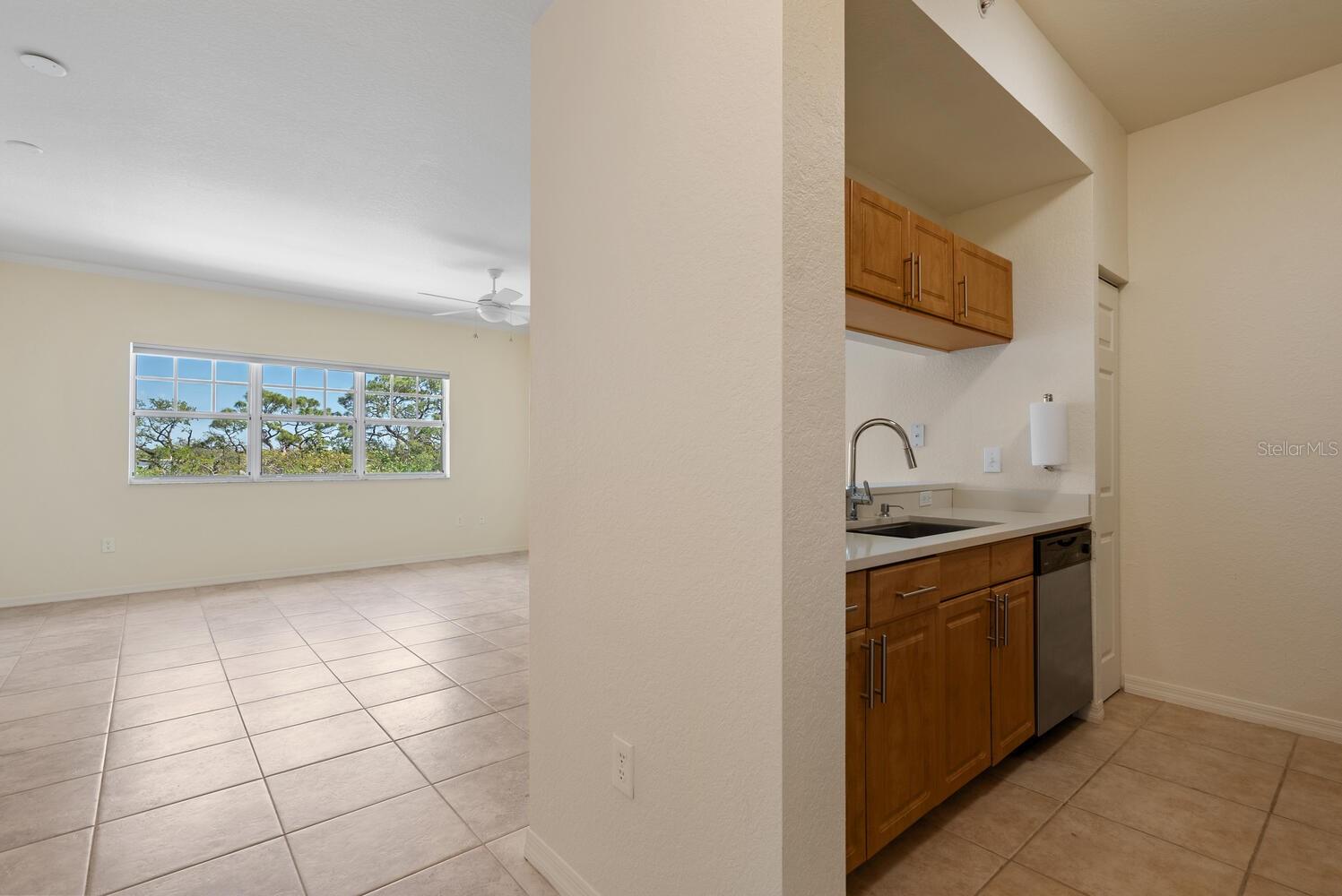 1268 11TH ST #2402, SARASOTA, FL, 34236