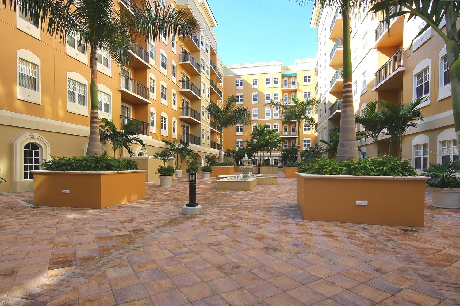 1268 11TH ST #2402, SARASOTA, FL, 34236