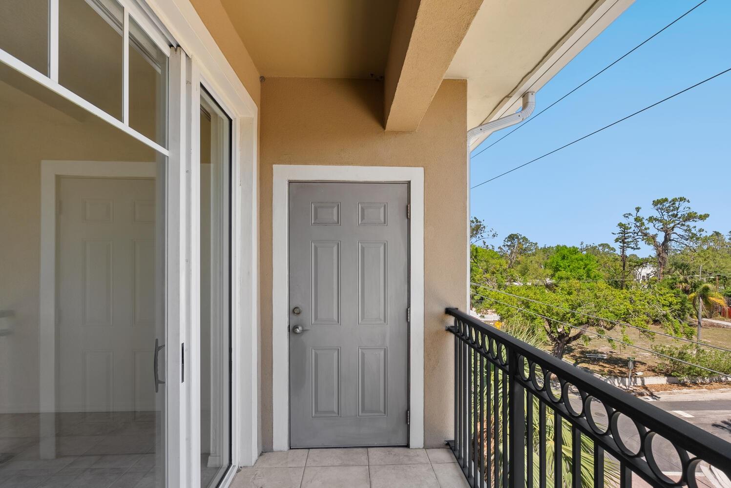 1268 11TH ST #2402, SARASOTA, FL, 34236