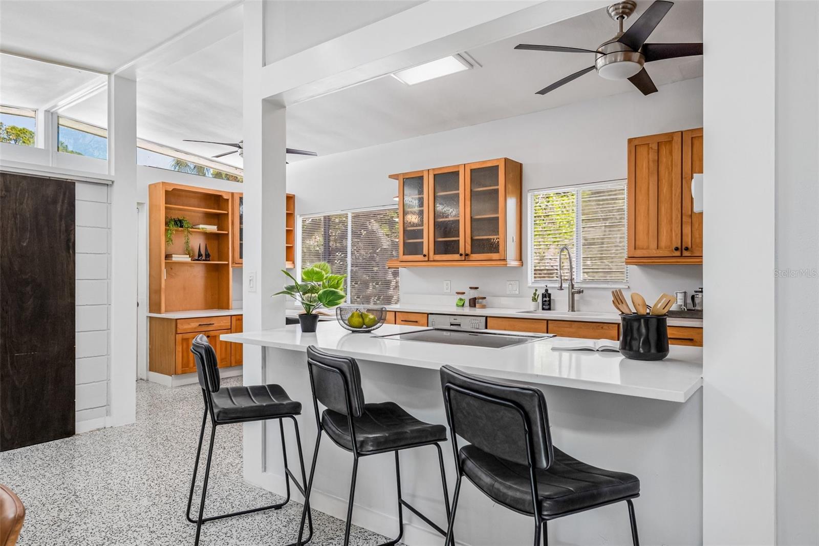 4925 CAMELLIA WAY S, ST PETERSBURG, FL, 33705