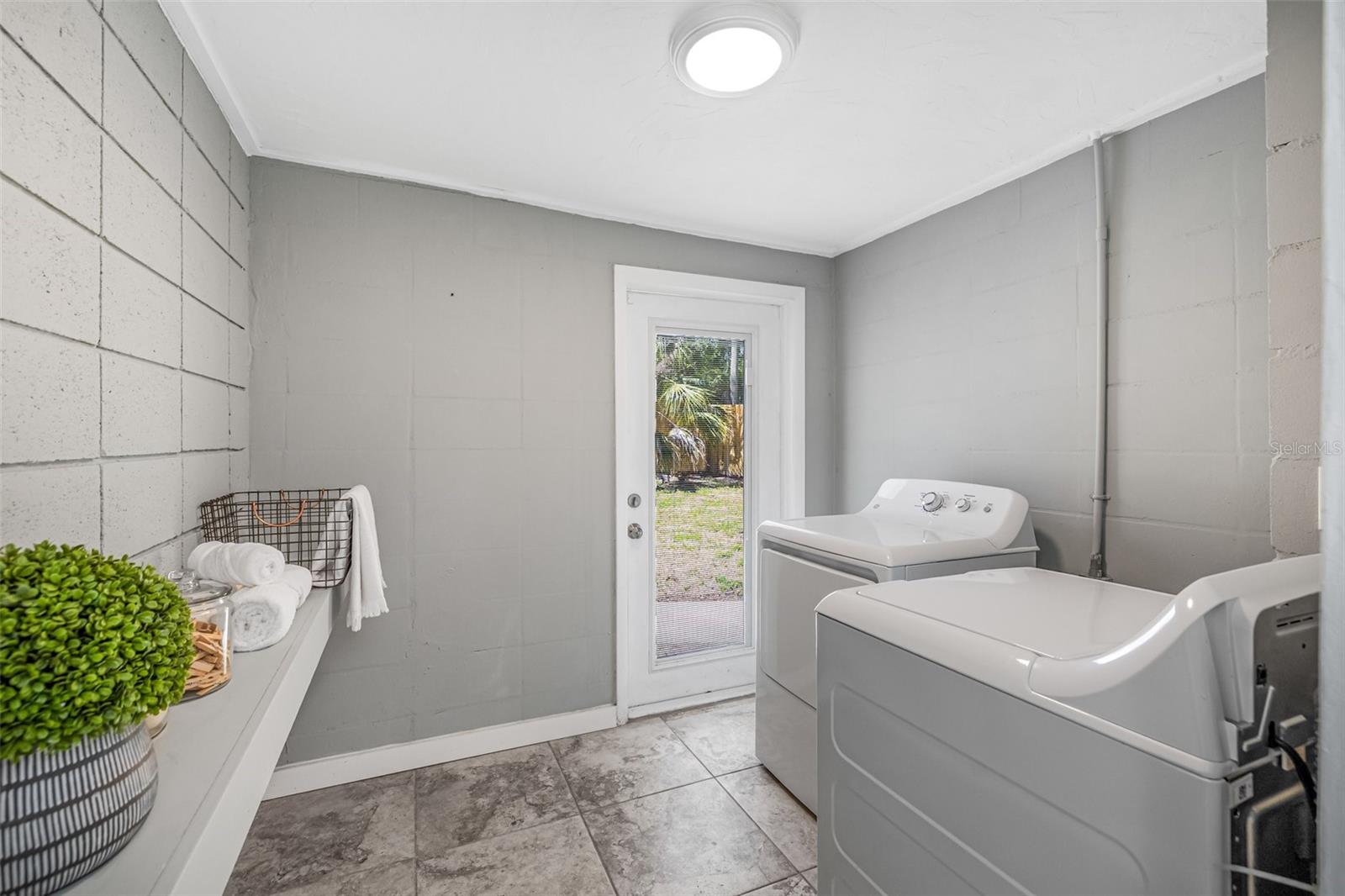 4925 CAMELLIA WAY S, ST PETERSBURG, FL, 33705