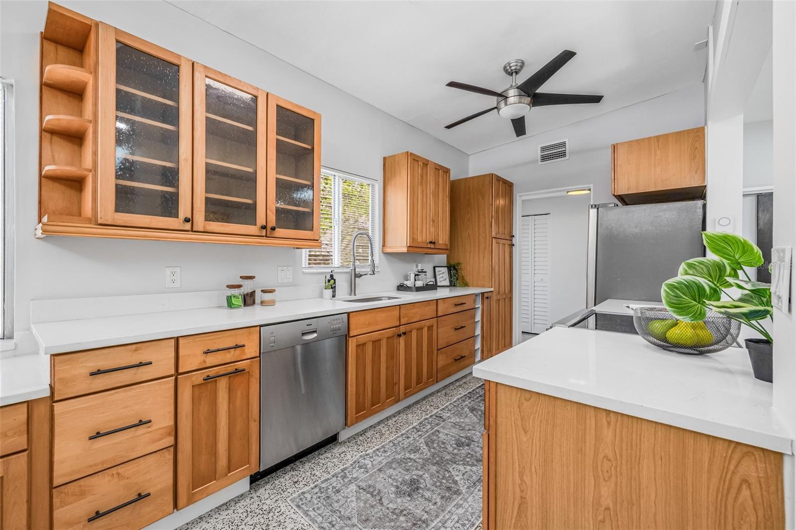 4925 CAMELLIA WAY S, ST PETERSBURG, FL, 33705