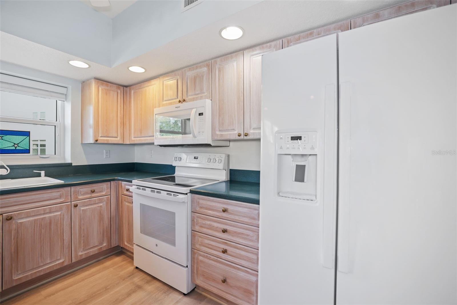 6495 SHORELINE DR #8106, ST PETERSBURG, FL, 33708