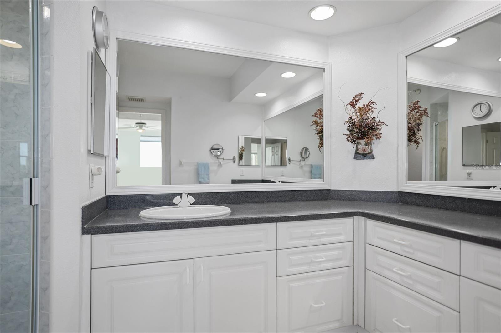 6495 SHORELINE DR #8106, ST PETERSBURG, FL, 33708