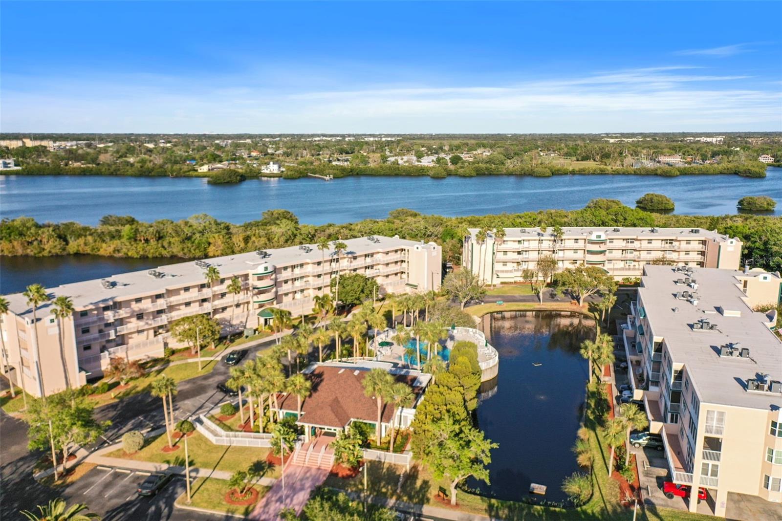 6495 SHORELINE DR #8106, ST PETERSBURG, FL, 33708
