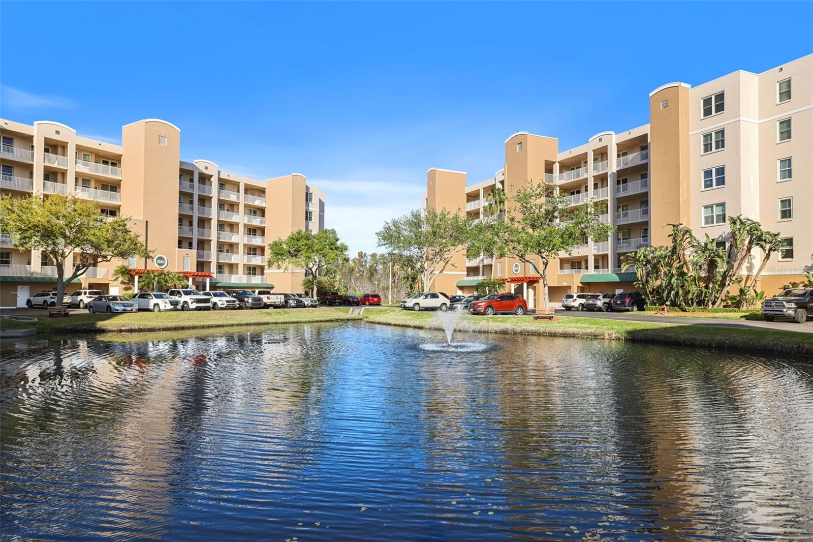 6495 SHORELINE DR #8106, ST PETERSBURG, FL, 33708