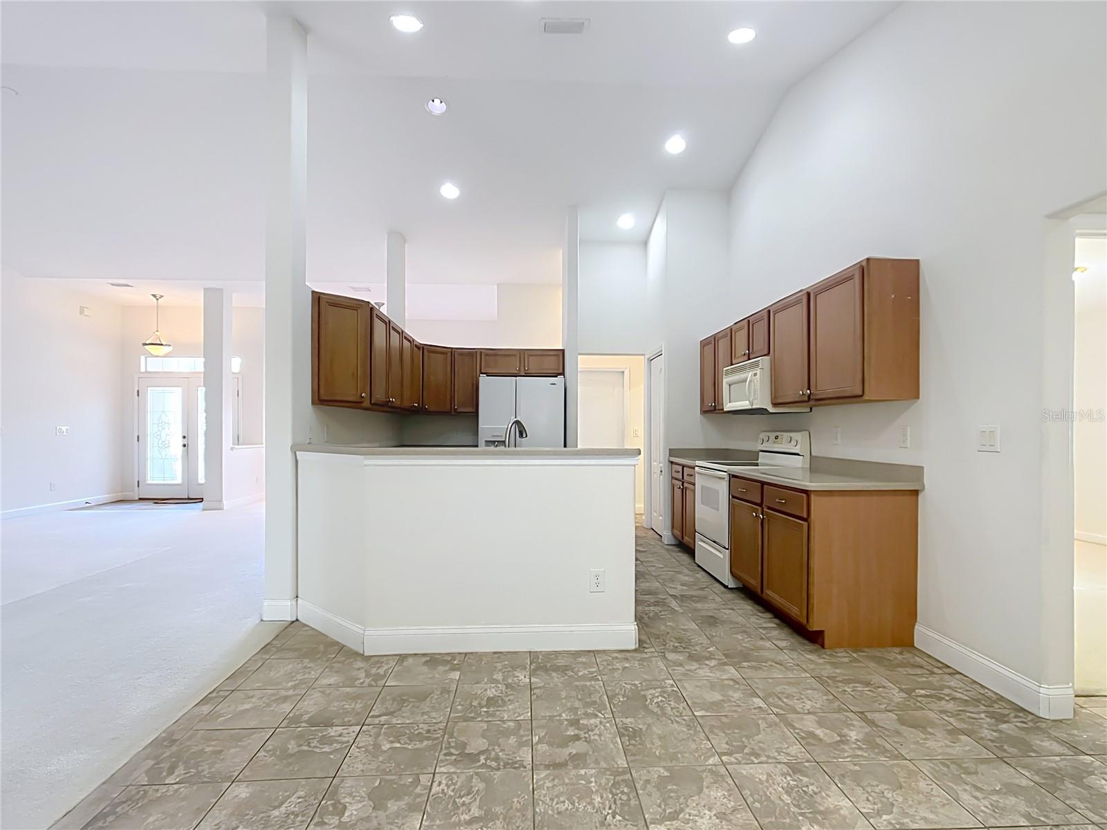 2820 E NEWHAVEN ST, INVERNESS, FL, 34453