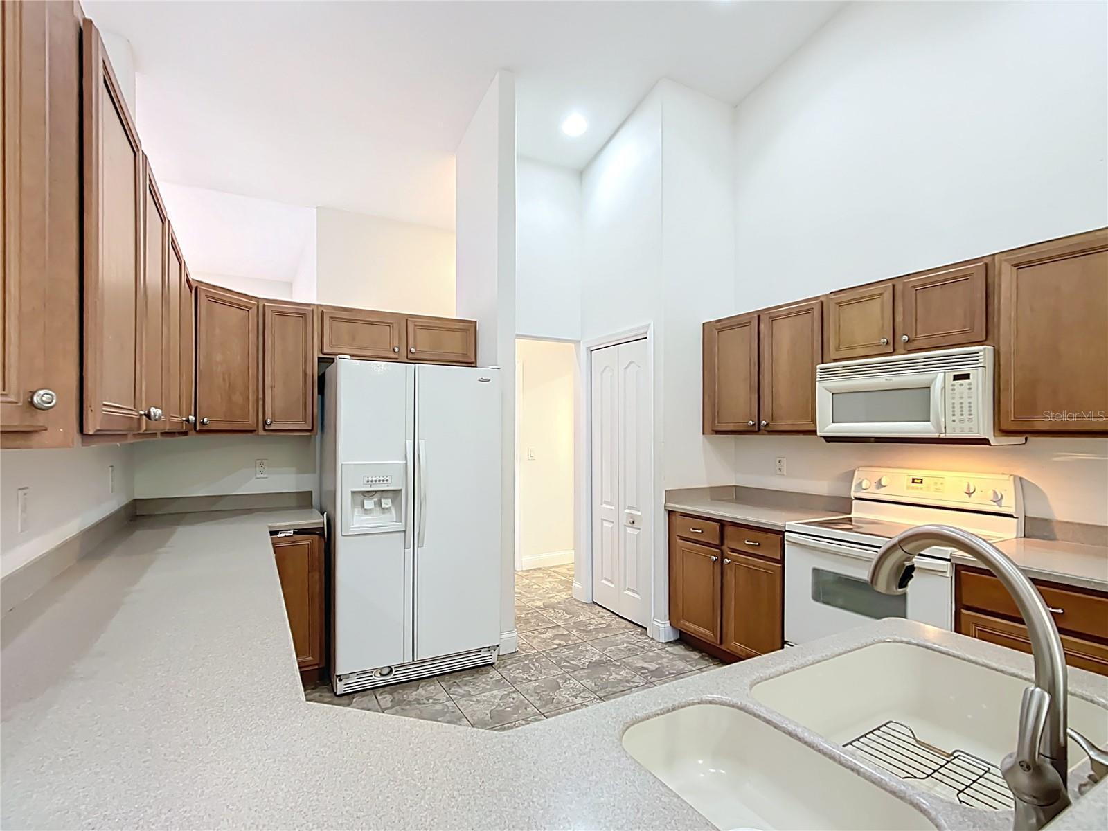 2820 E NEWHAVEN ST, INVERNESS, FL, 34453