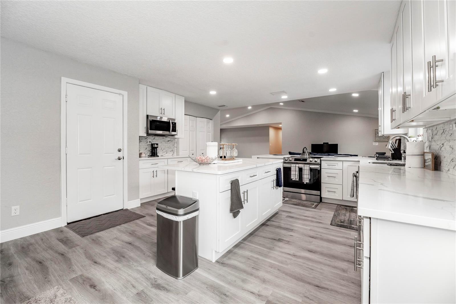 1416 LEIGHTON AVE, LAKELAND, FL, 33803