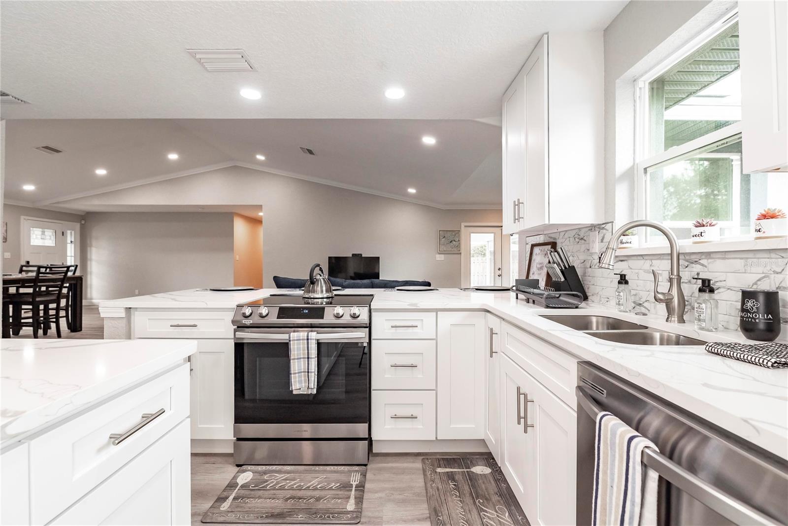 1416 LEIGHTON AVE, LAKELAND, FL, 33803