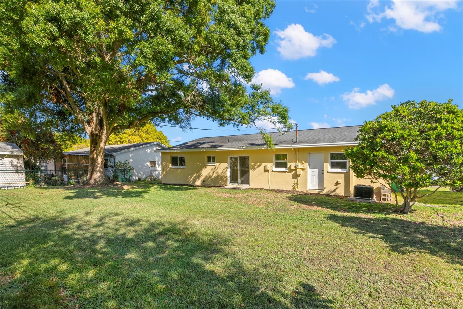 145 AVON DR, SAFETY HARBOR, FL, 34695