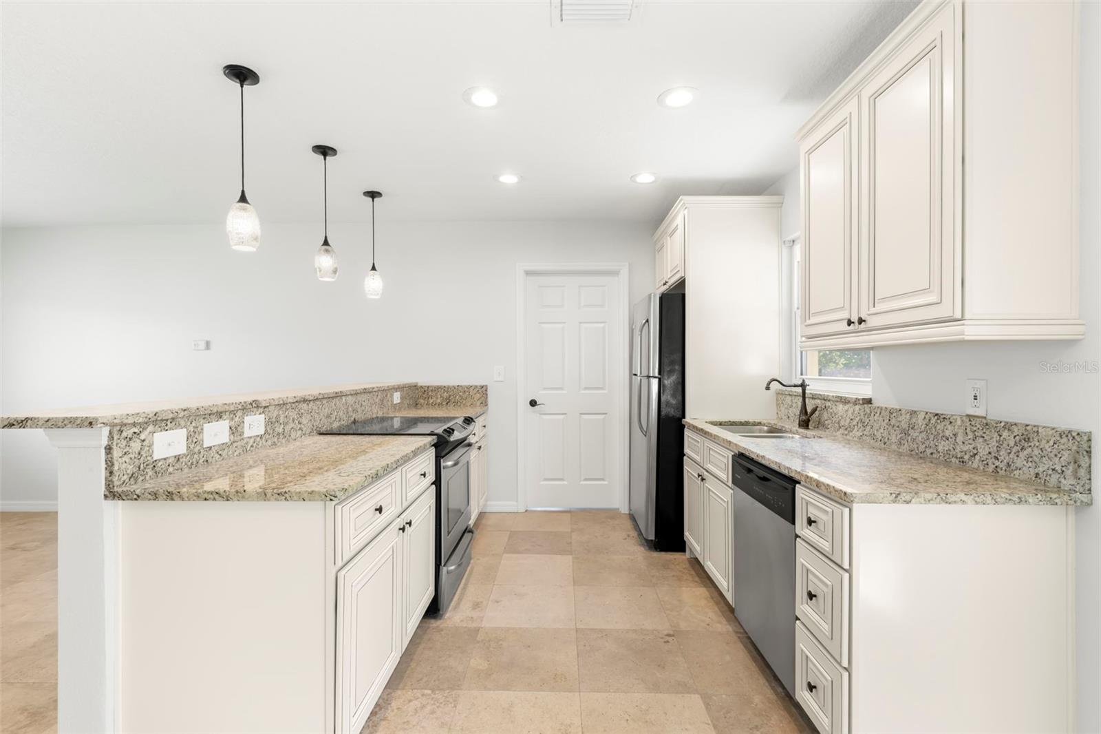 145 AVON DR, SAFETY HARBOR, FL, 34695