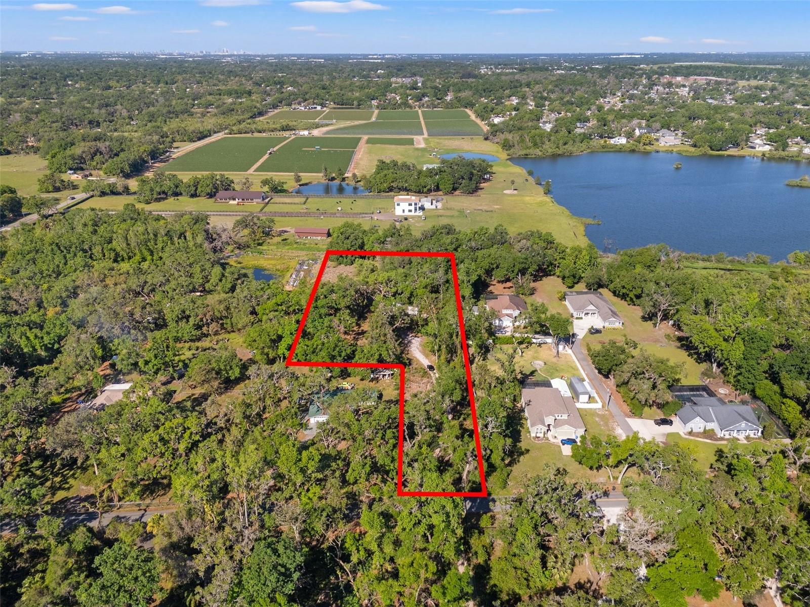 308 N SMOKEY MOUNTAIN RD, SEFFNER, FL, 33584