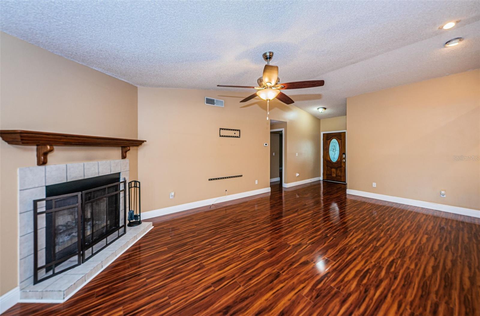202 LAKE CHARLES CT, OLDSMAR, FL, 34677